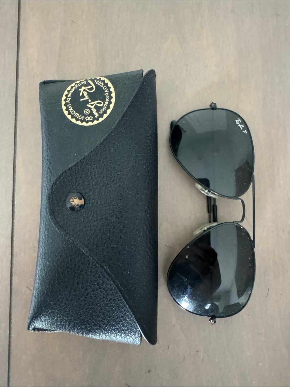 Ray-Ban Black Aviator Sunglasses with Black Case